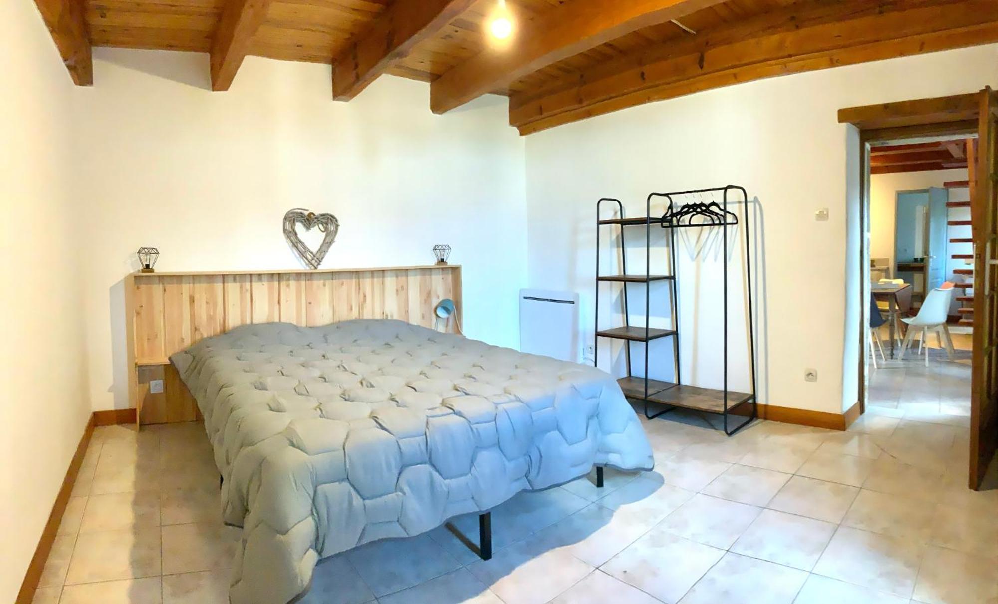 Flat Apartment *